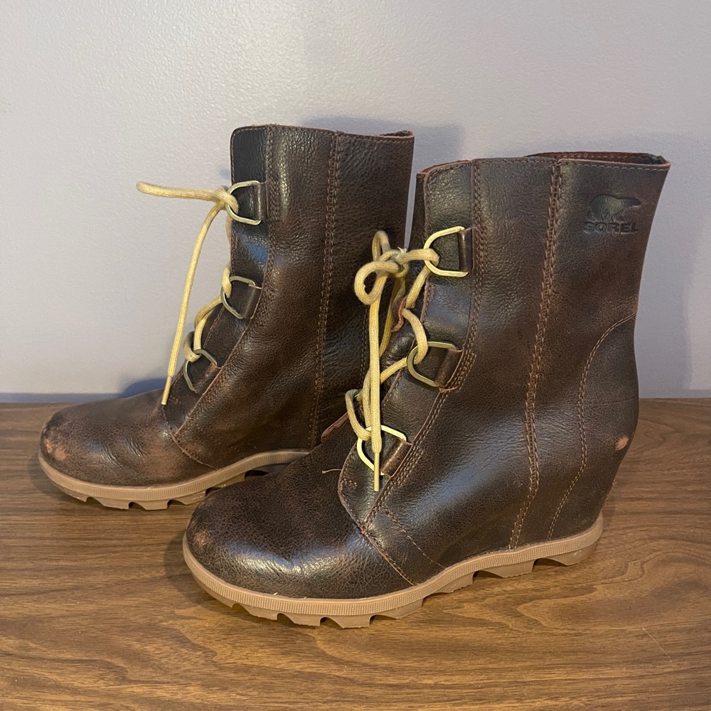 Sorrel Brown Wedge Boot 9.5